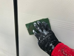 千葉市中央区の外壁塗装工事のケレン処理の写真