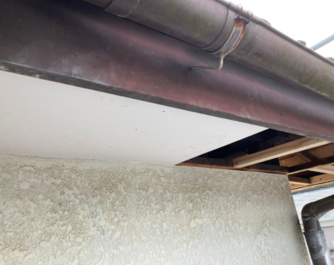 千葉市中央区の外壁塗装の軒天井張替の写真