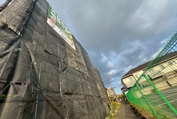 千葉市中央区の外壁塗装足場の写真