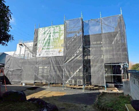 千葉市花見川区の外壁塗装足場の写真