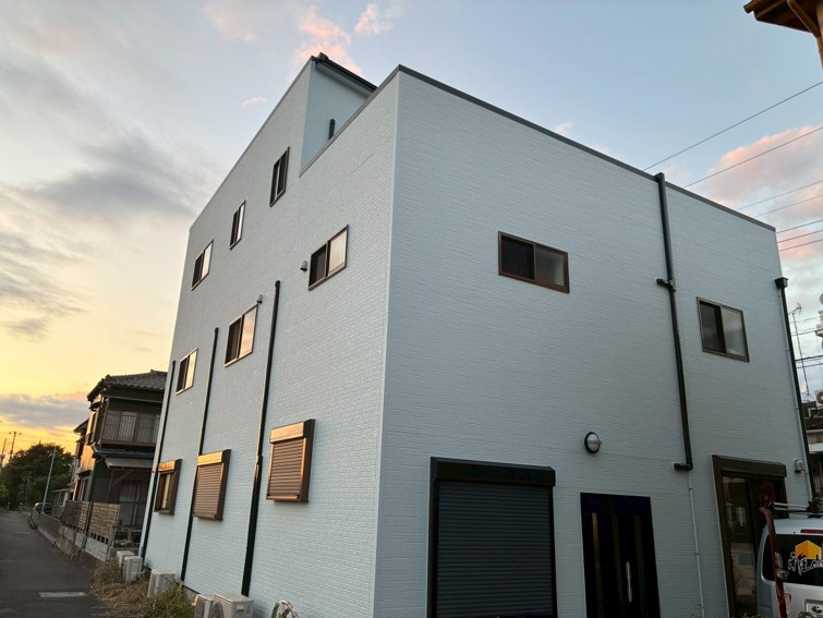 千葉市中央区の外壁塗装完工後の写真